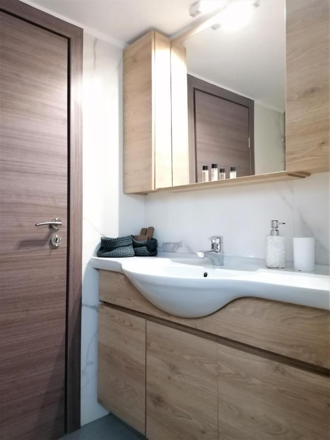 Апартаменты Athenian Elegant Apt Near Acropolis Экстерьер фото